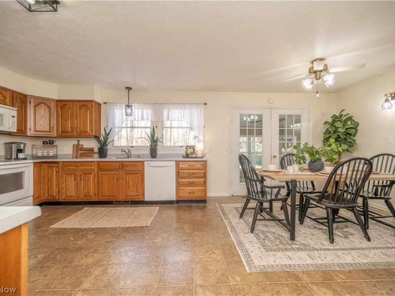 449 Westchester Drive SE, Warren, OH 44484 Photo 12