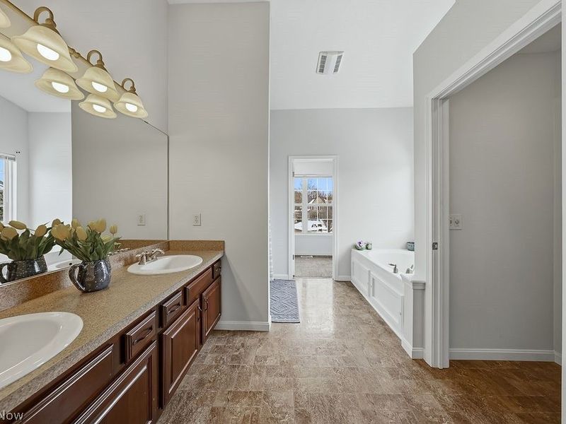 5440 Ridgeline Drive, Medina, OH 44256 Photo 22