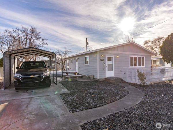 2427 W Texas Street, Moses Lake, WA 98837