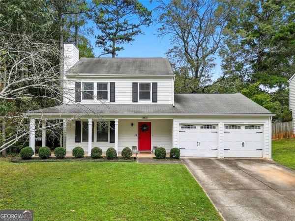 1803 Crestwood Drive NW, Acworth, GA 30102