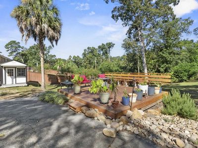 1500 Redwood Drive , West Columbia, SC 29169