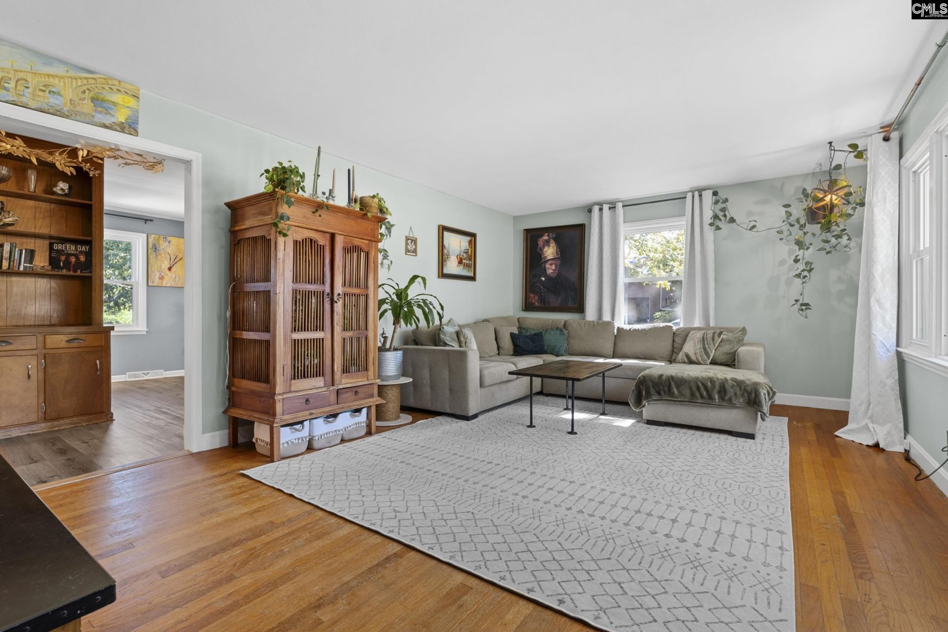 1500 Redwood Drive Photo 6