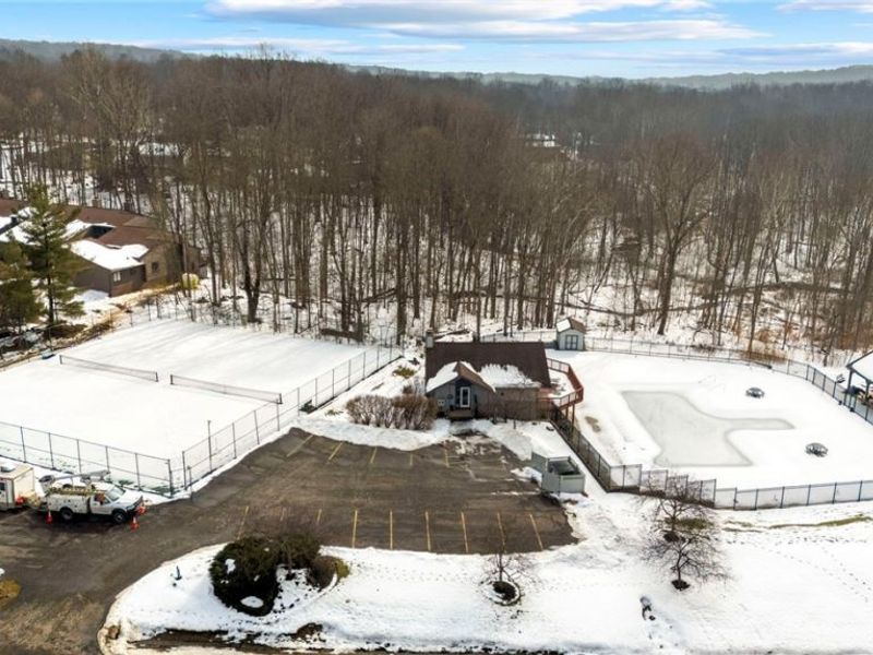 8445 Stoney Brook Drive, Chagrin Falls, OH 44023 Photo 45