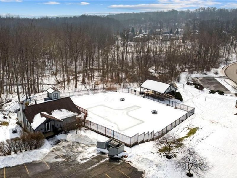 8445 Stoney Brook Drive, Chagrin Falls, OH 44023 Photo 49