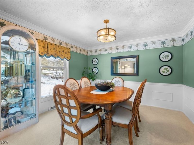 8445 Stoney Brook Drive, Chagrin Falls, OH 44023 Photo 7