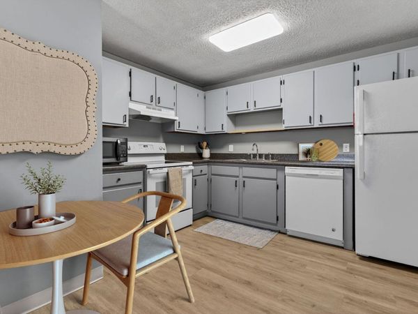 55 Log Street, Unit 3H, Manchester, NH 03102