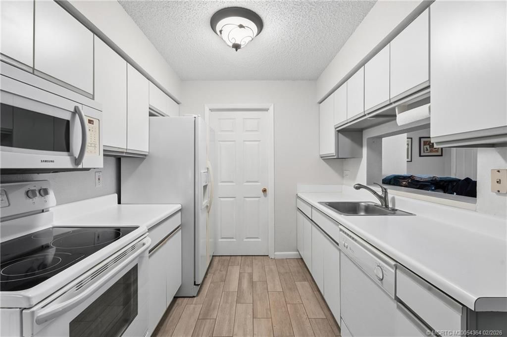 3907 NW Cinnamon Tree Circle, Jensen Beach, FL 34957 Photo