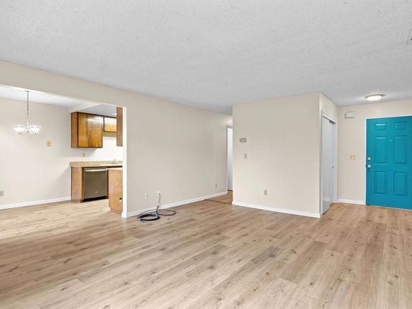 495 Cherry Ln #B, Unit B, Manteca, CA 95337