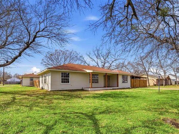 404 S 4th Street, Crandall, TX 75114