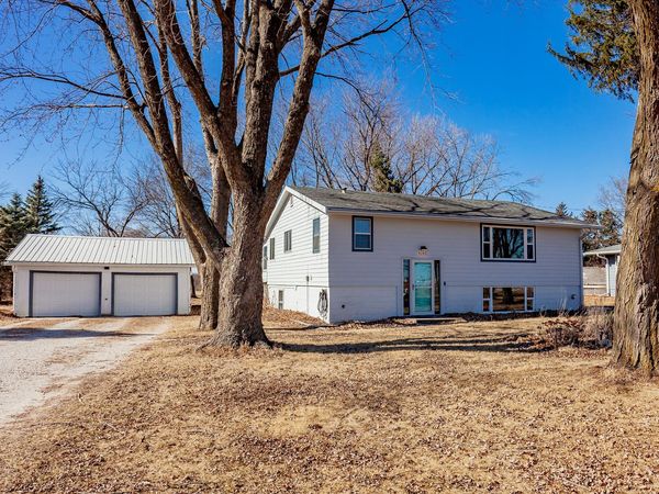 4285 S Orilla Road, West Des Moines, IA 50061