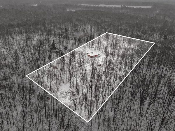 9047 Oakwood Trail E, Reed City, MI 49677