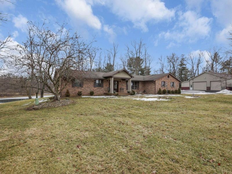 4821 Hazelton Etna Road SW, Pataskala, OH 43062 Photo 1