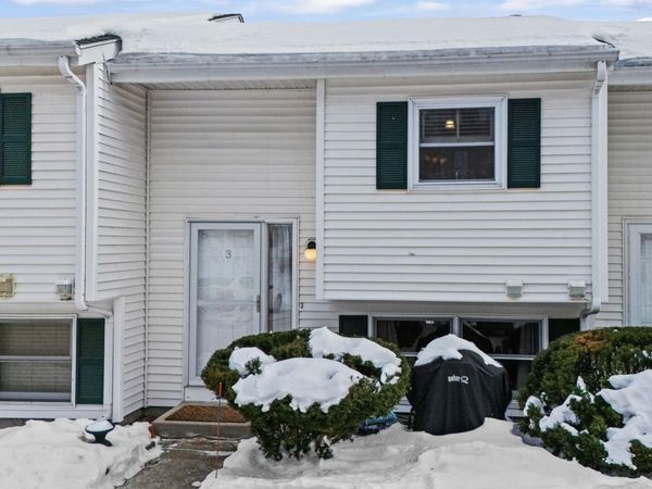 883 Mammoth Road, Unit 503, Manchester, NH 03104