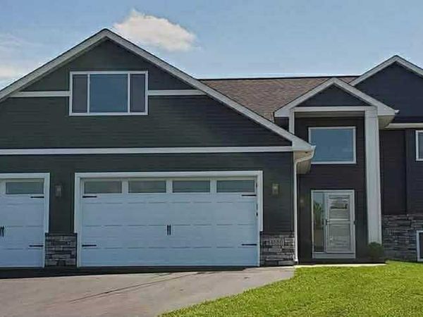 8686 Cole Court, Inver Grove Heights, MN 55076