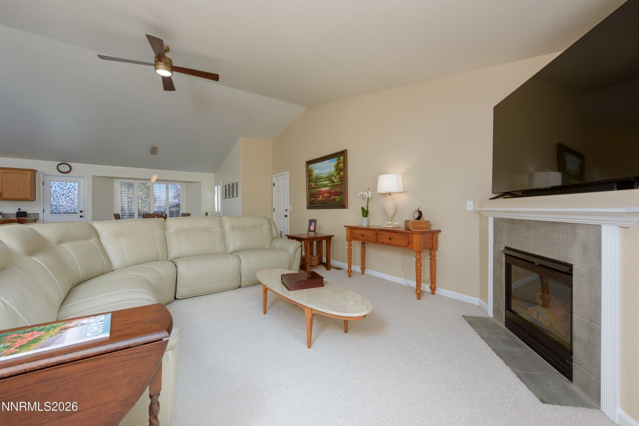 1270 Kingston Way, Gardnerville, NV 89460 Photo