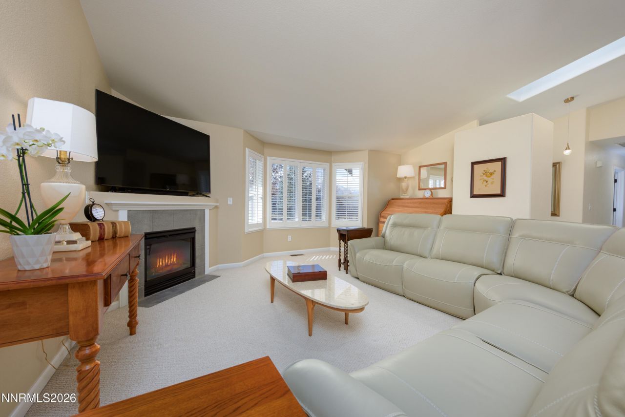 1270 Kingston Way, Gardnerville, NV 89460 Photo