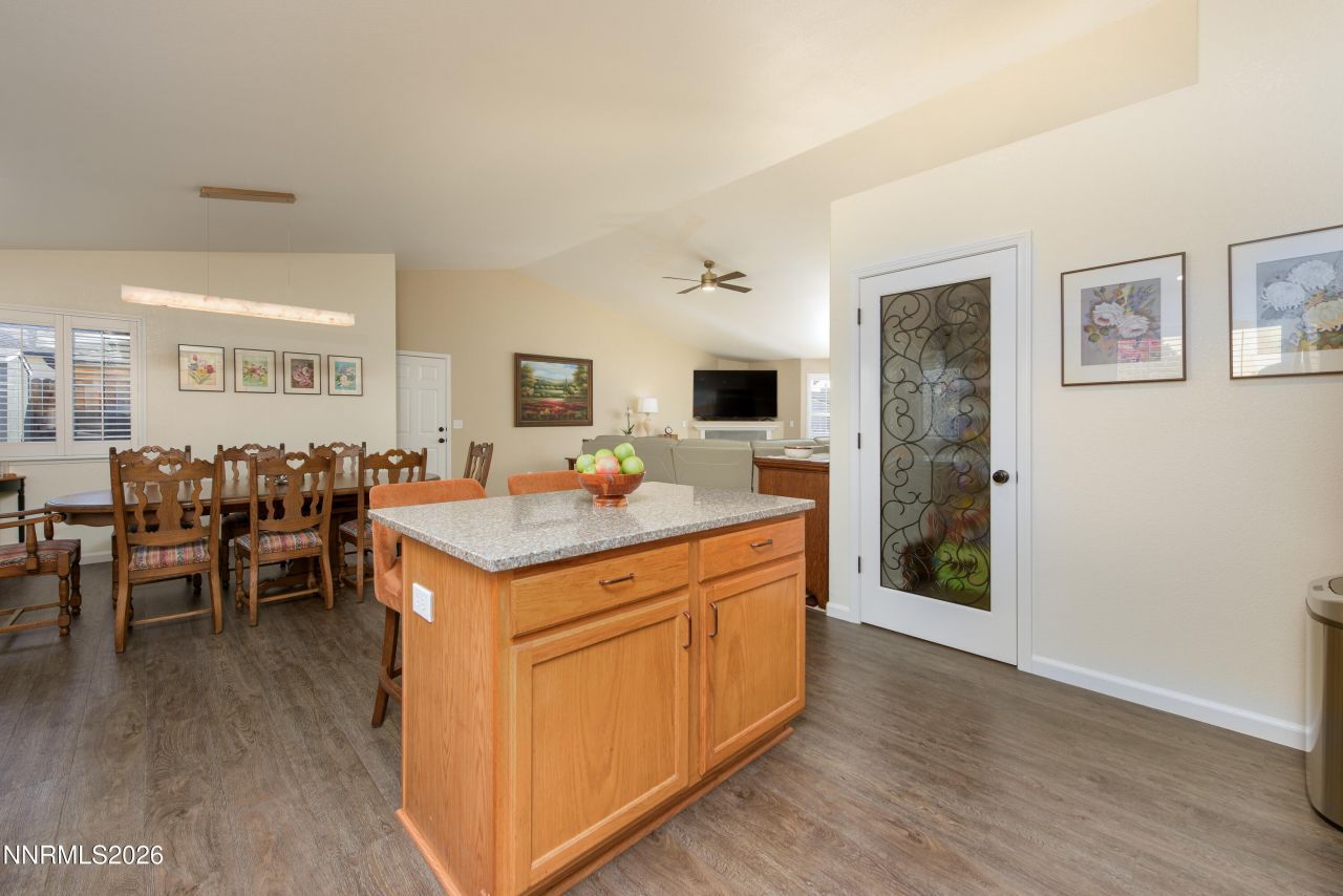 1270 Kingston Way, Gardnerville, NV 89460 Photo