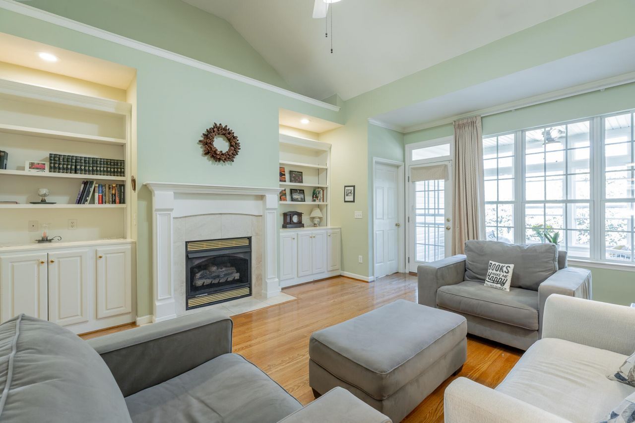 6239 Amber Brook Drive, Hixson, TN 37343 Main Photo