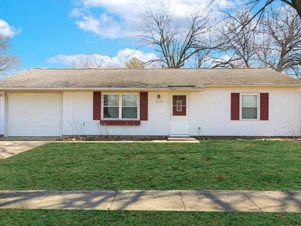 618 Dogwood Drive, Champaign, IL 61821