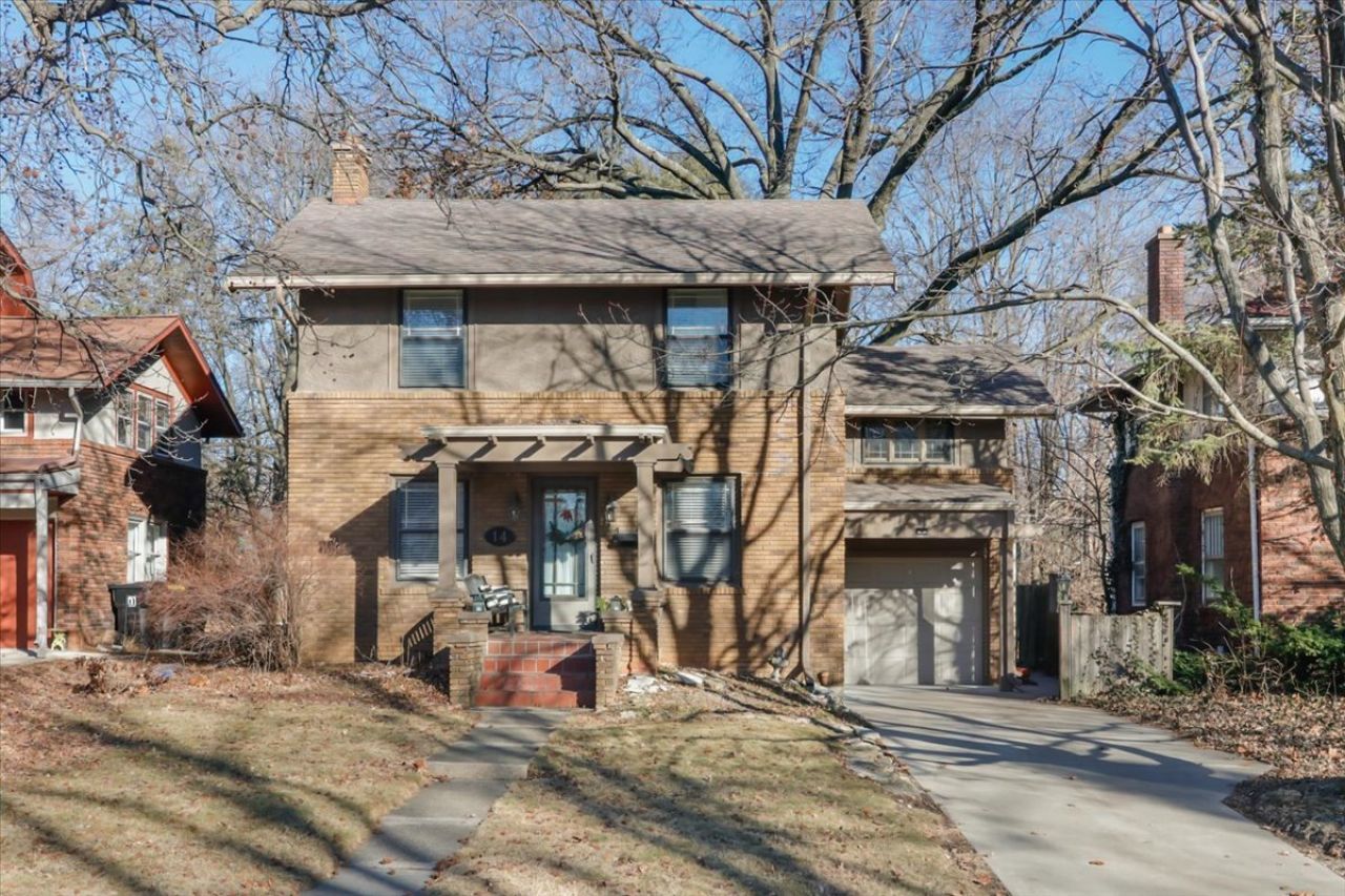 14 Broadway Place, Normal, IL 61761 Main Photo