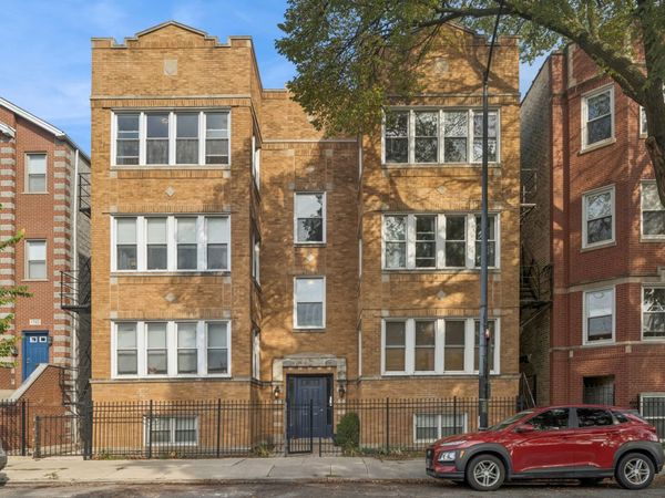 1740 W Foster Avenue, Unit 3F, Chicago, IL 60640