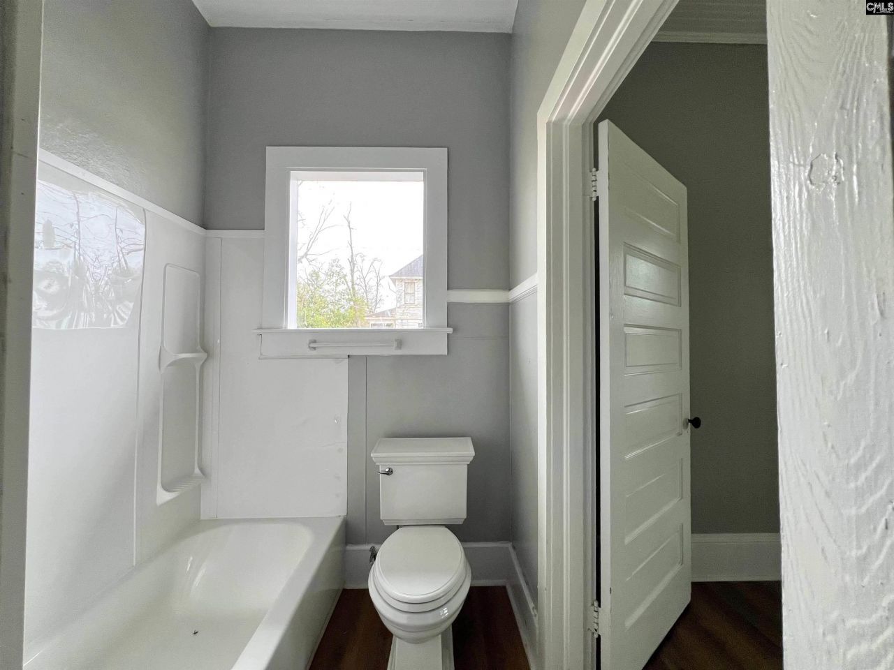 2300 Russell Street  Photo 25