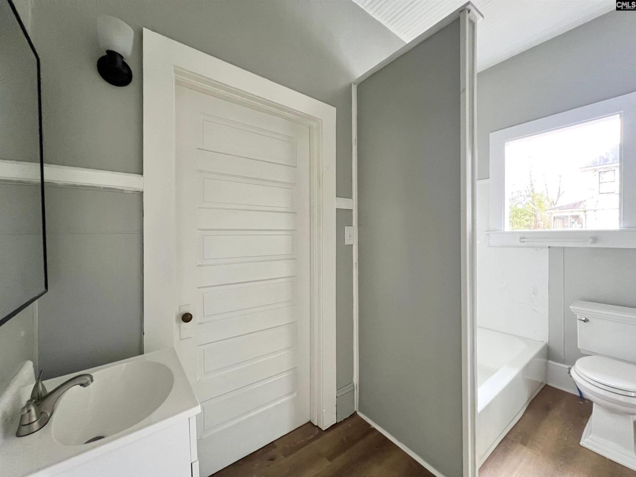 2300 Russell Street  Photo 26