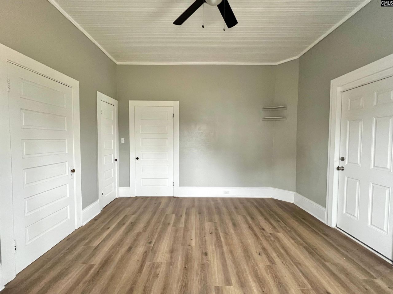 2300 Russell Street  Photo 30