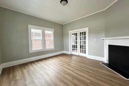 2300 Russell Street  photo 4