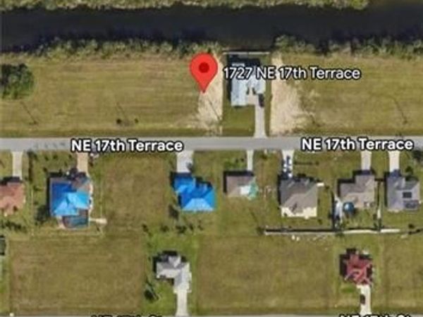 1727 NE 17th TER , CAPE CORAL, FL 33909