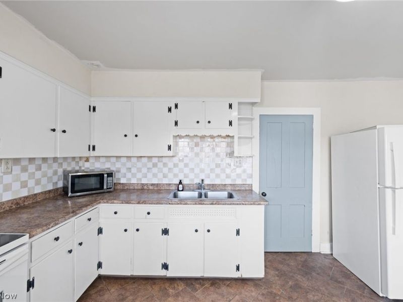 49 Monroe Street, Berea, OH 44017 Photo 9