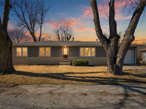 808 Walnut Avenue, Woodward, IA 50276