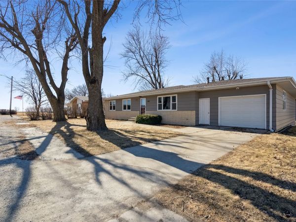 808 Walnut Avenue, Woodward, IA 50276
