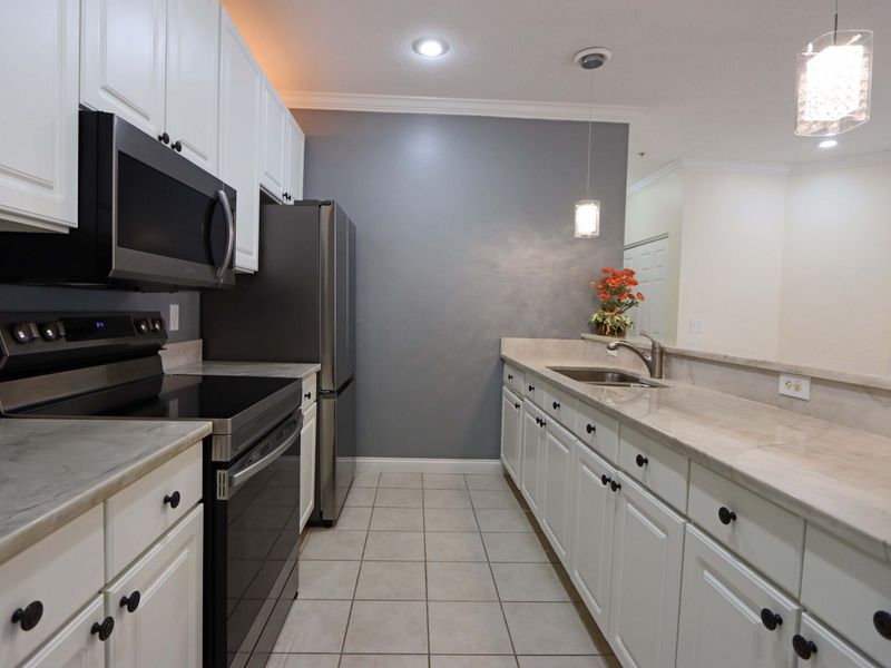 2245 Riverside Drive, Unit 309, Columbus, OH 43221 Photo 25