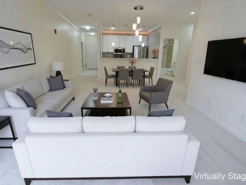 2245 Riverside Drive, Unit 309, Columbus, OH 43221 Photo 3