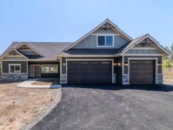 1475 W Remmick Street , Hayden, ID 83835