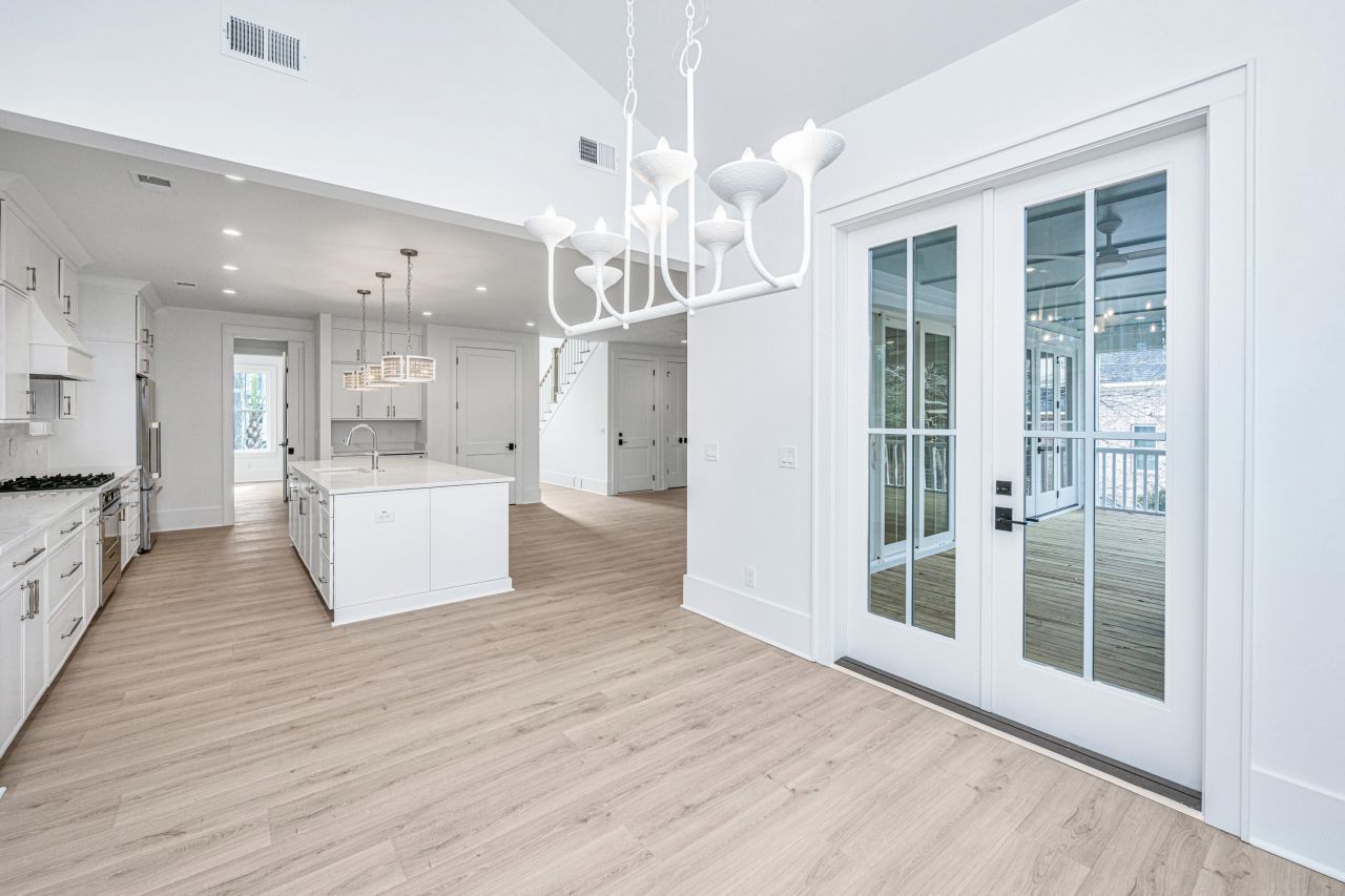 2265 Beckenham Drive Photo 13