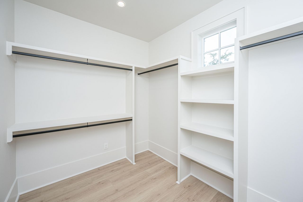 2265 Beckenham Drive Photo 20