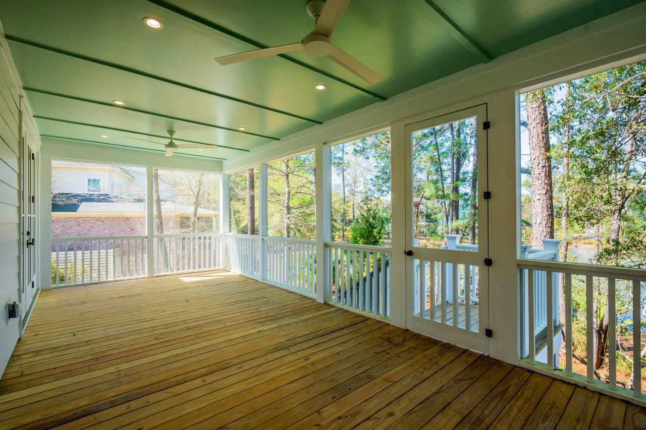 2265 Beckenham Drive Photo 24