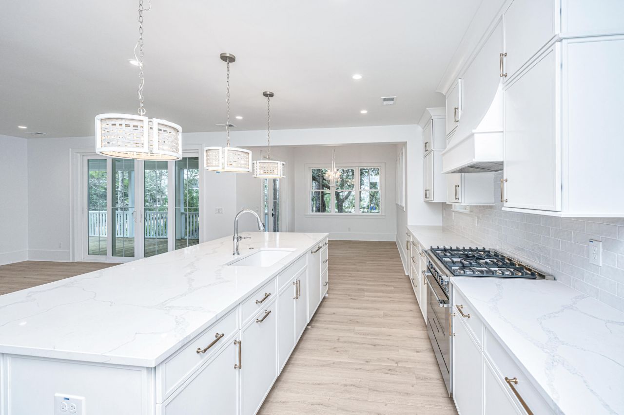 2265 Beckenham Drive Photo 4