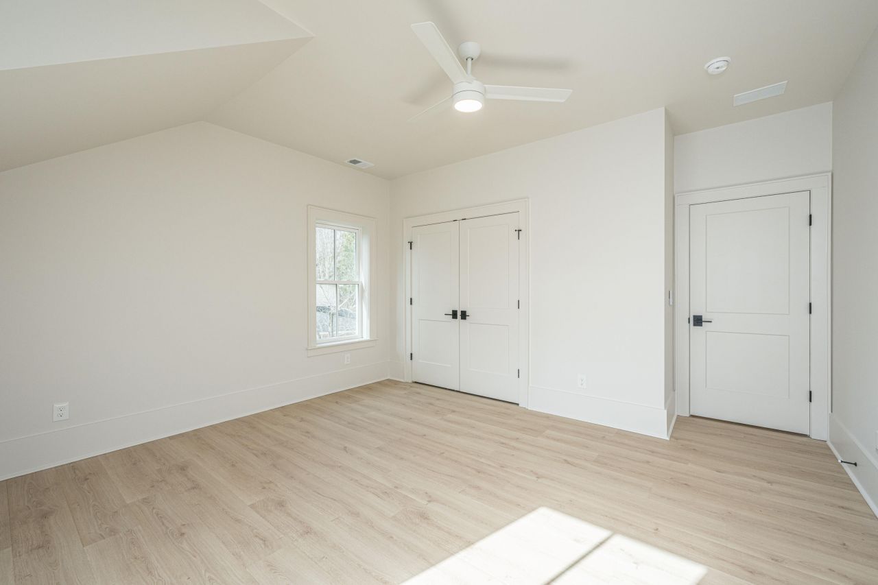 2265 Beckenham Drive Photo 48