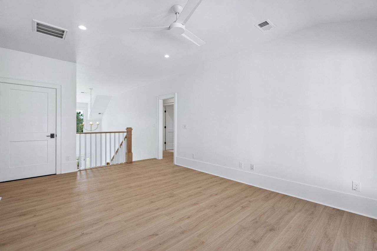 2265 Beckenham Drive Photo 49