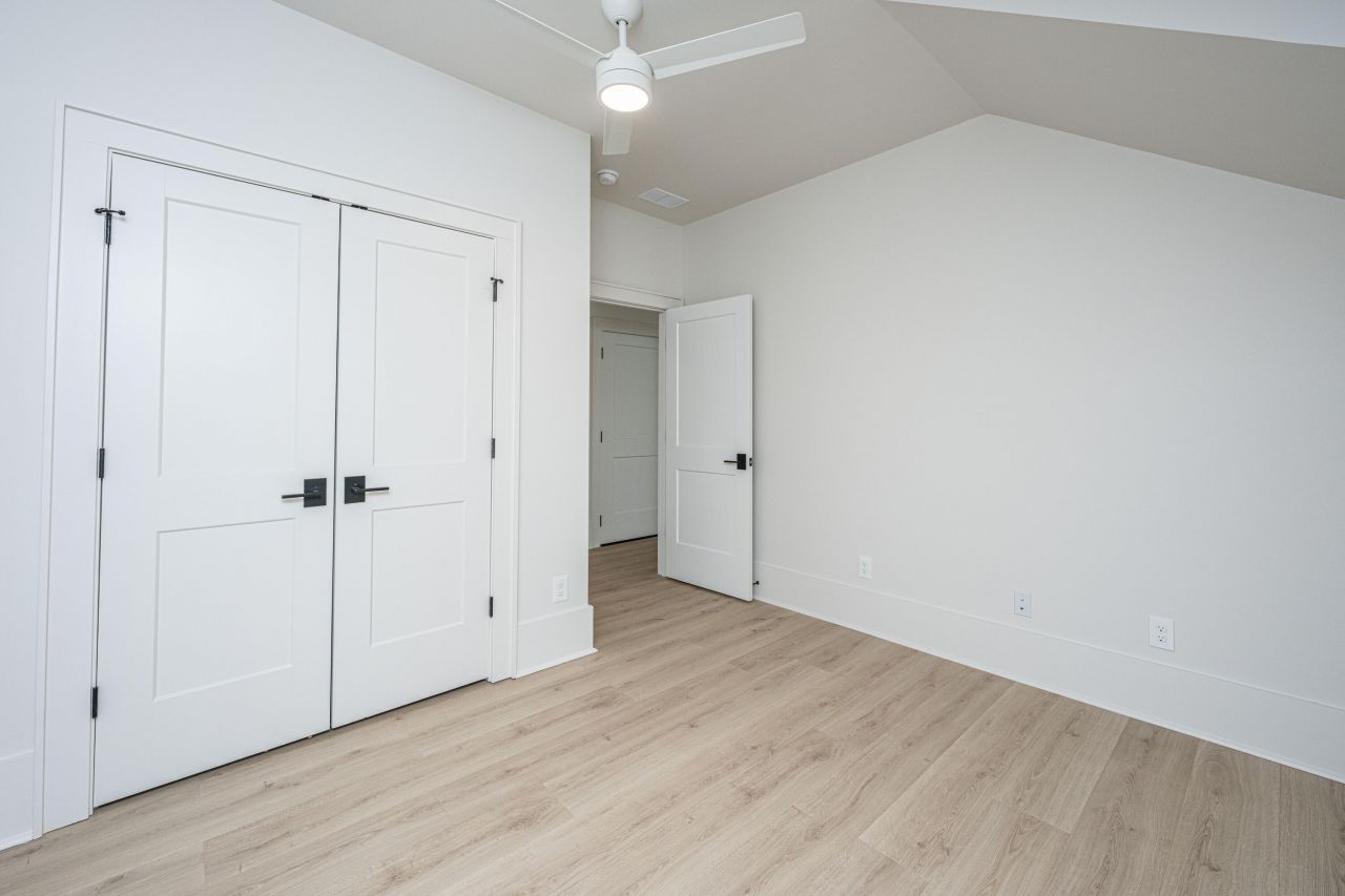 2265 Beckenham Drive Photo 50