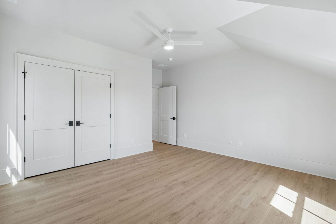 2265 Beckenham Drive Photo 54