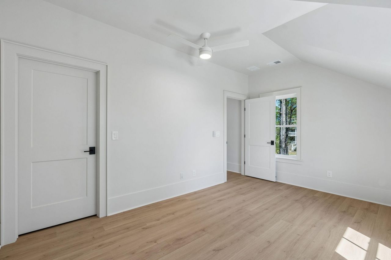 2265 Beckenham Drive Photo 60