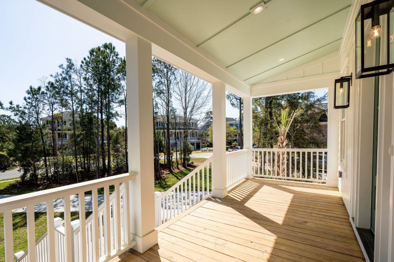 2265 Beckenham Drive Photo 9