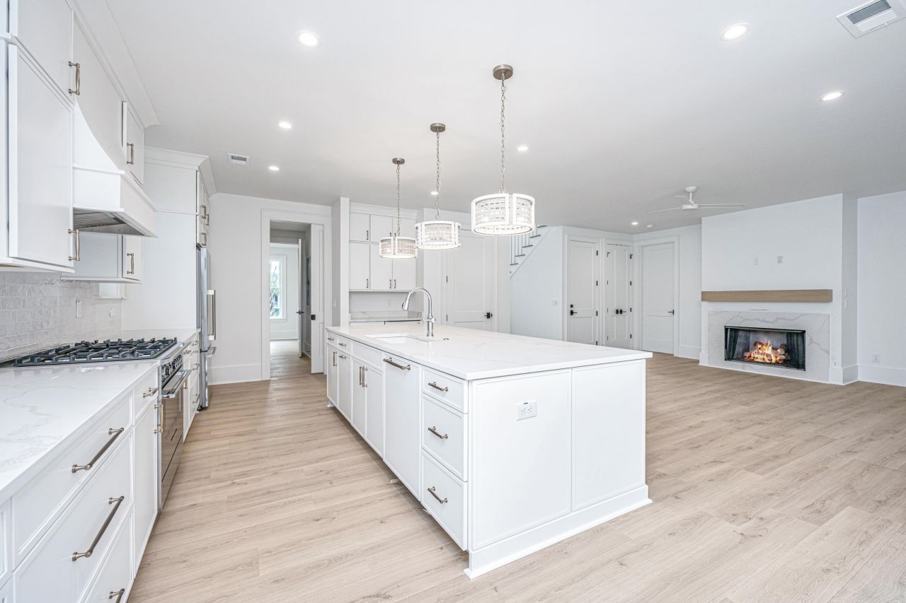 2265 Beckenham Drive Photo 9