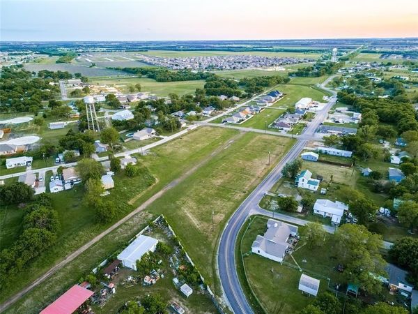 112 E Hubbard Road, Josephine, TX 75173