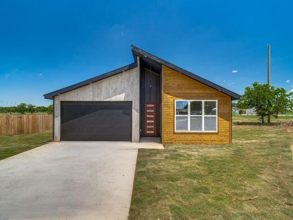 849 Buckboard Drive, De Leon, TX 76444