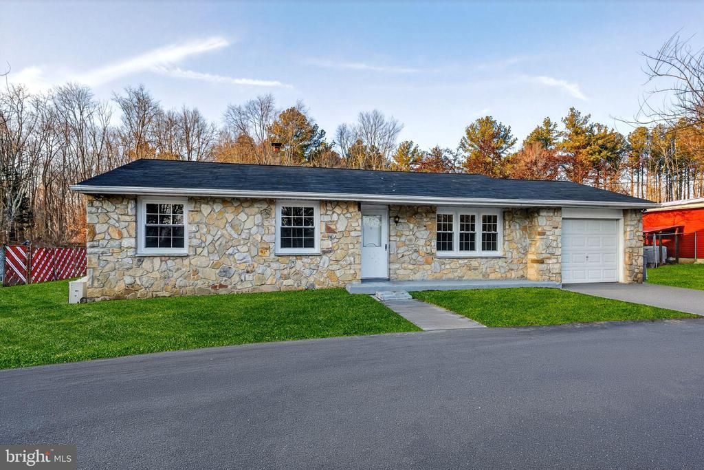 2795 Monmouth Road, Jobstown, NJ 08041 Main Photo